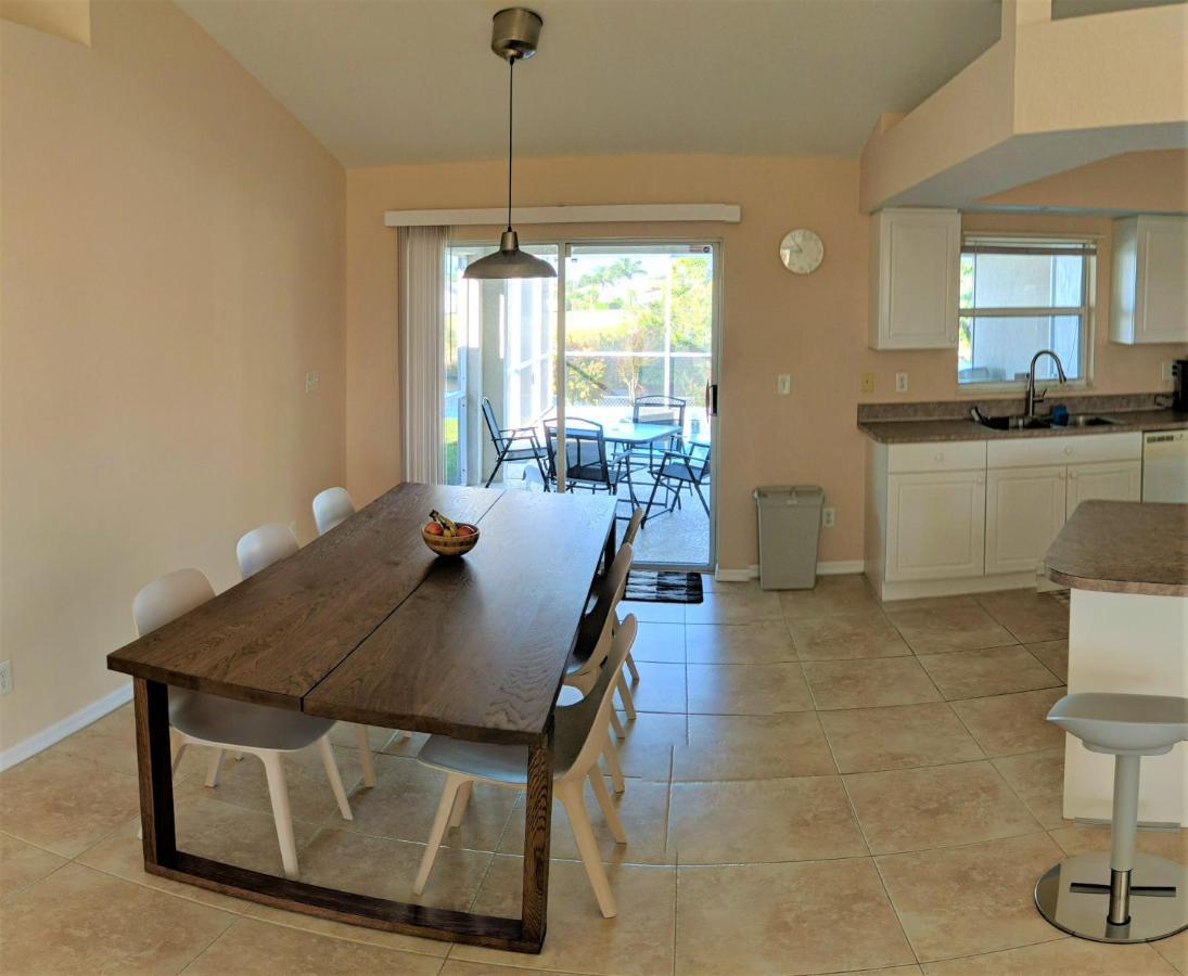 Villa Luhna 3 Bed / 2 Bath Canalfront Heated Pool Кейп Корал Екстериор снимка